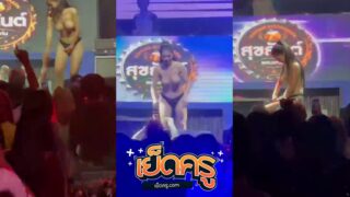 คลิปหลุดออยรอยจูบ vk คลิปฉาวล่าสุด น้องออยรอยจูบ สาวเน็ตไอดอลคนดังสาย18+ ขึ้นคอนเสิร์ตร้านอาหารดังใส่ชุดบิกินี่โชว์นมพร้อมเต้นร่อนเอวลีลาอย่างเสียว ทำเอาแฟนคลับหื่นกามกันไปตามๆกัน